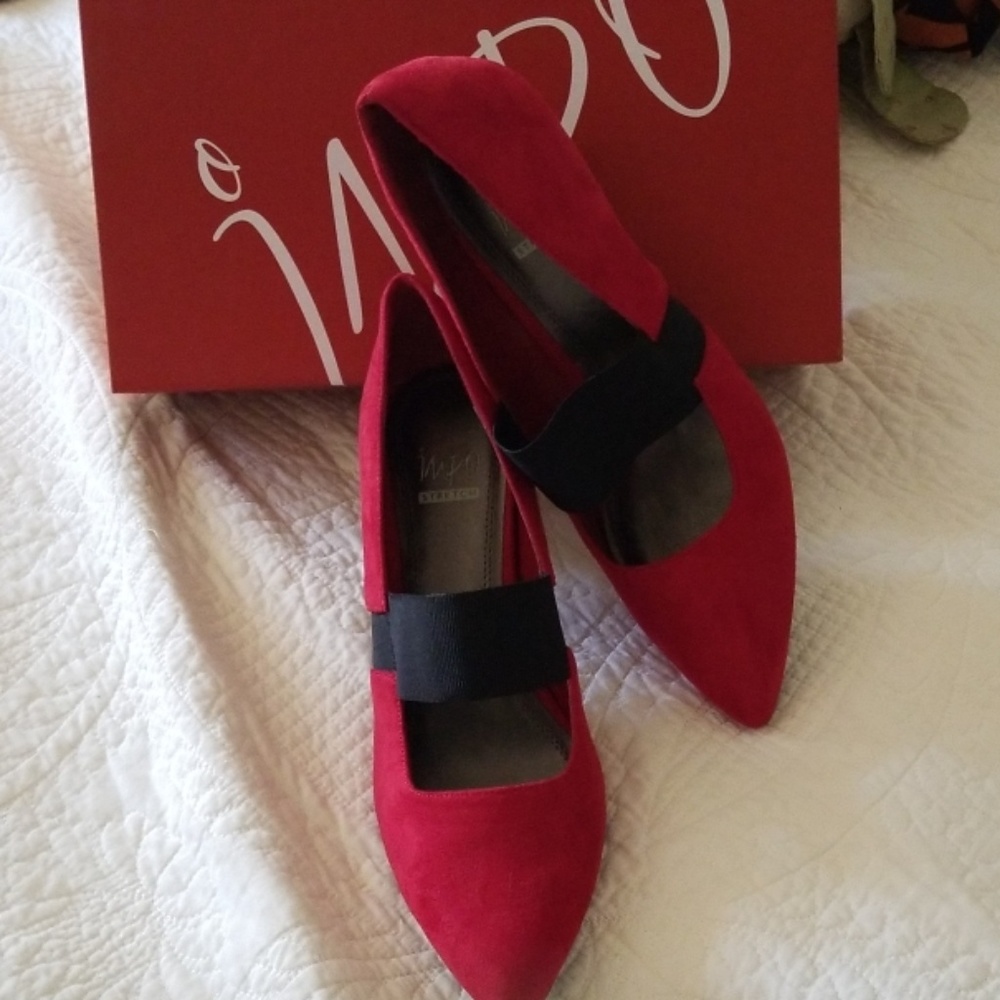 Impo RED pumps